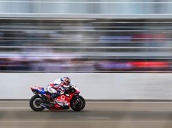 Gegara Logistik Terlambat, Luca Marini Kesal Baju Balapnya Harus Dibuang karena Jamuran