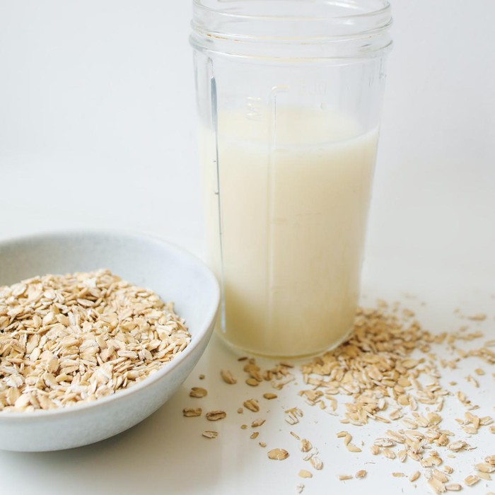 Oat milk/Foto: Pexels/Polina Tankilevitch
