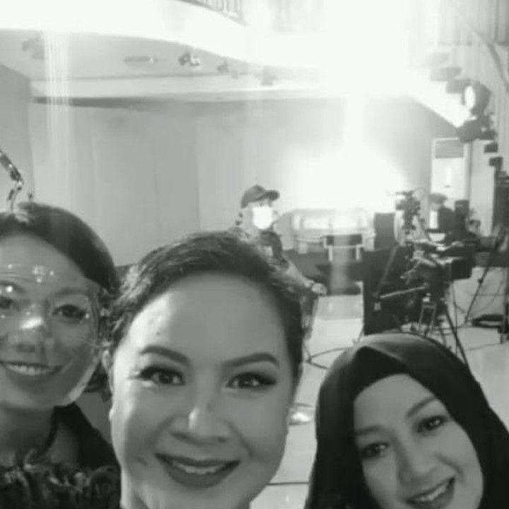 <p>Rida Sita Dewi bubar di 2003, namun mereka reuni lewat lagu <em>Langit Amat Indah</em>, yang merupakan soundtrack film <em>Perahu Kertas</em>, film yang diadaptasi dari novel karya Dewi 'Dee' Lestari. (Foto: Instagram @rida.rsd)</p>