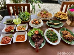 Raos Pisan! Di Saung H Amir Ada Pecak Gurame dan Sambal Ganja yang Bikin Nagih