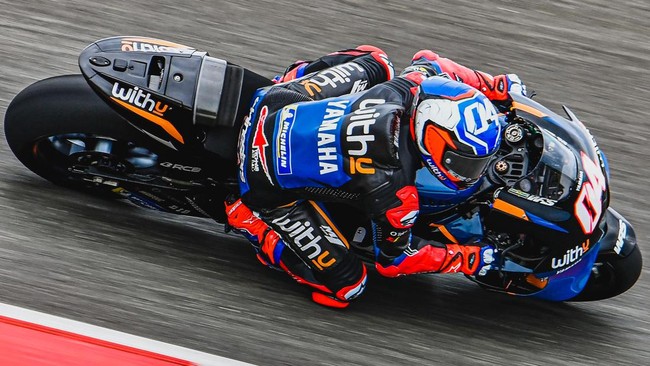 Manajer RNF Razlan Razali membantah akan mendepak Andrea Dovizioso jelang MotoGP Portugal di Sirkuit Algarve, Minggu (24/4).