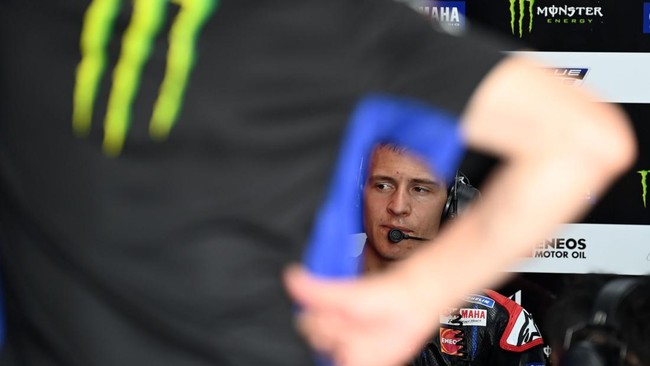 Fabio Quartararo mengaku kecewa dengan performa motor di tes MotoGP Mandalika. Ia pun mengingatkan timnya ada 8 motor Ducati yang siap mengancam.