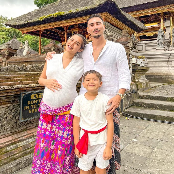 <p>Jessica Iskandar kini telah menjadi istri dari Vincent Venhaarg. Tak lama setelah menikah, artis yang akrab disapa Jedar ini mengumumkan kehamilan keduanya. Foto: dok. Instagram @inijedar</p>