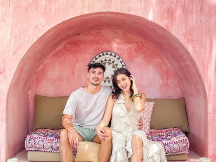 7 Potret Jessica Iskandar Pamer Baby Bump Besar, Ngaku Gendut tapi Bahagia