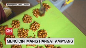 VIDEO: Mencicipi Manis Hangat Ampyang