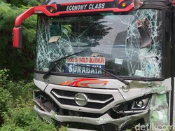 Penampakan Bus yang Tabrak 6 Mobil-2 Motor di Bantul