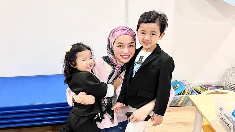 Tya Arifin