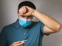 Gejala Omicron Kerap Disebut Mirip Gejala Flu Biasa, Apa Bedanya?