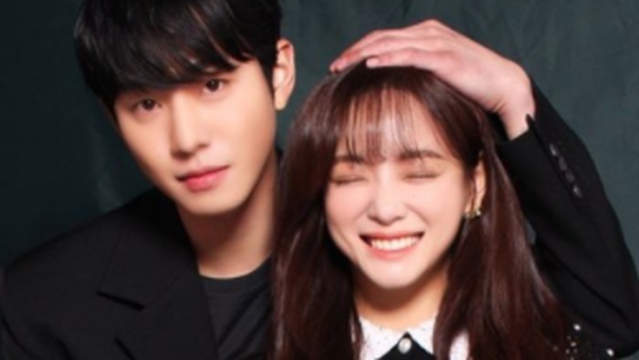 Ahn Hyo Seop akan berperan sebagai Kang Tae Mu, CEO sebuah perusahaan ternama, dan Kim Se Jeong berperan sebagai Shin Ha Ri, salah satu karyawan di perusahaan milik Tae Mu./ foto: SBS Drama