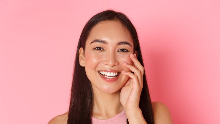Atasi Kulit Kusam dan Noda Hitam Hanya dalam 4 Minggu, L'Oreal Paris Luncurkan Glycolic Bright Atasi Kulit Kusam dan Noda Hitam Hanya dalam 4 Minggu, L'Oreal Paris Luncurkan Glycolic Bright