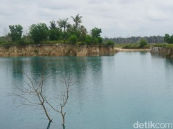 Danau Biru Singkawang, Bekas Tambang yang Menawan