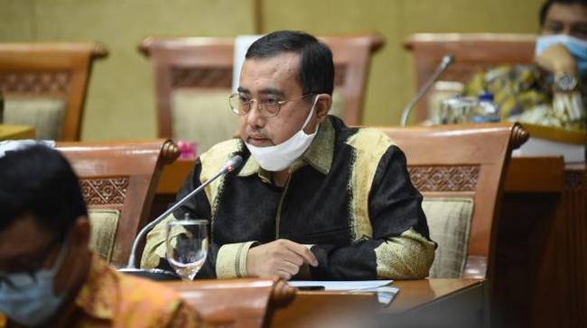 Anggota Komisi IX DPR dari Fraksi Partai Golkar, Yahya Zaini mengungkapkan tiga alasan mendukung aturan baru JHT yang dikeluarkan melalui Permenaker No 2/2022.