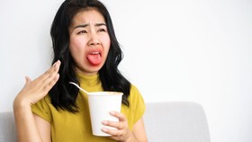 Hati-Hati Makan Pedas, Bisa Patah Tulang Rusuk Seperti Wanita di China