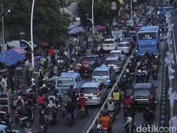 Kualitas Udara DKI Jakarta Tidak Sehat, Sepeda Motor Sumber Polusi Terbanyak