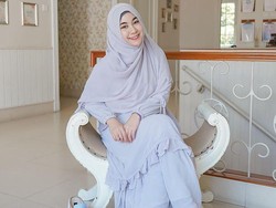 Penampilan Hijab Anisa Rahma Eks Cherrybelle, Adem Banget!