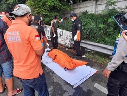 Mayat Pria Ditemukan di Saluran Air Dekat Gerbang Tol Meruya Jakbar