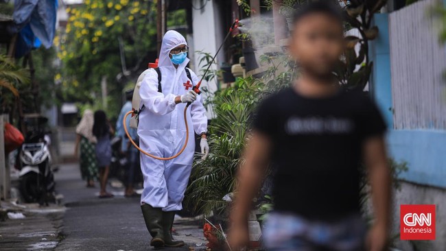 DKI Jakarta melaporkan tujuh Rukun Tetangga (RT) di Ibu Kota masih masuk kategori zona merah rawan penularan virus corona. Terbanyak di Jakarta Utara.