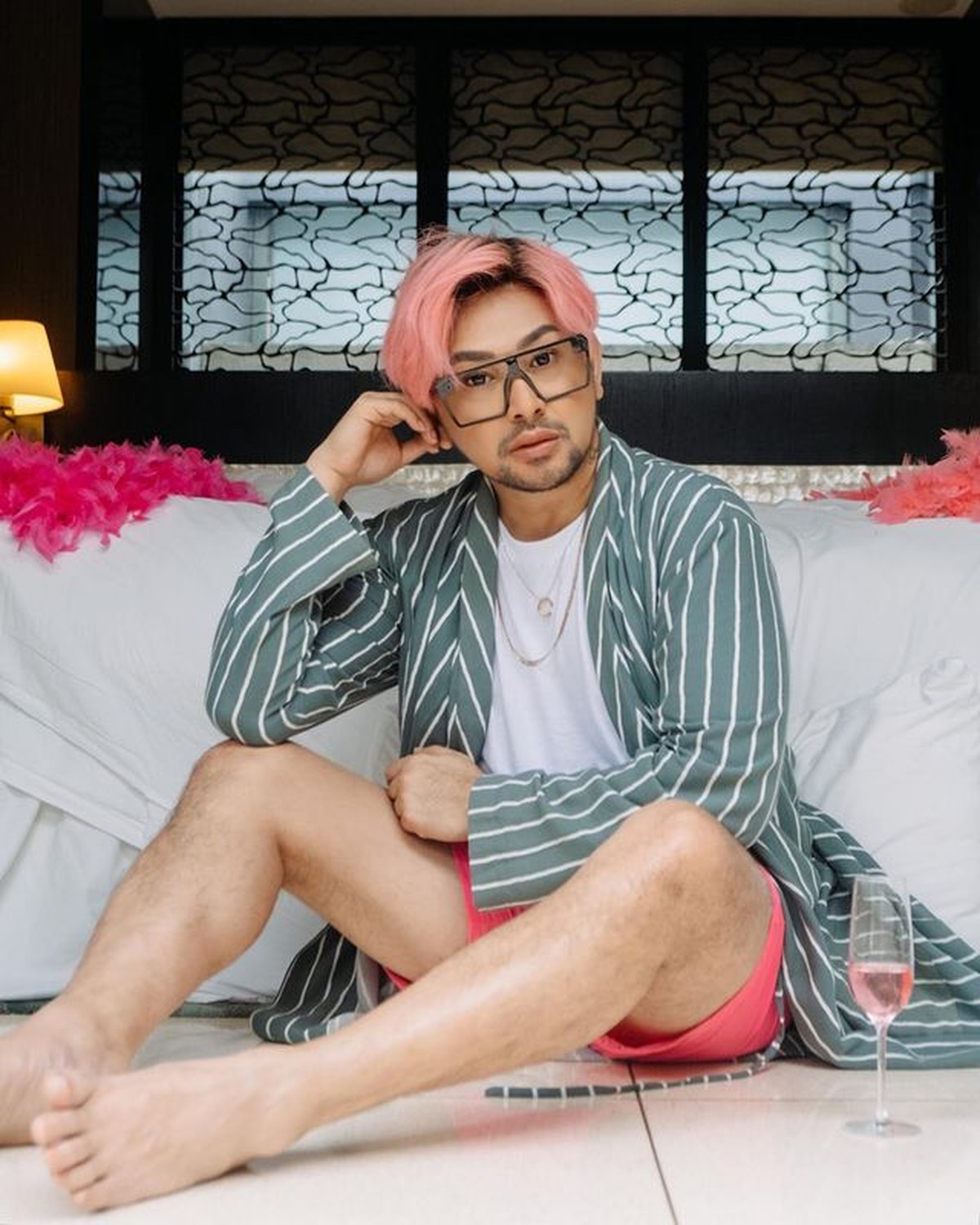 Potret Caren Delano yang Disebut Tiru Bibir Ivan Gunawan