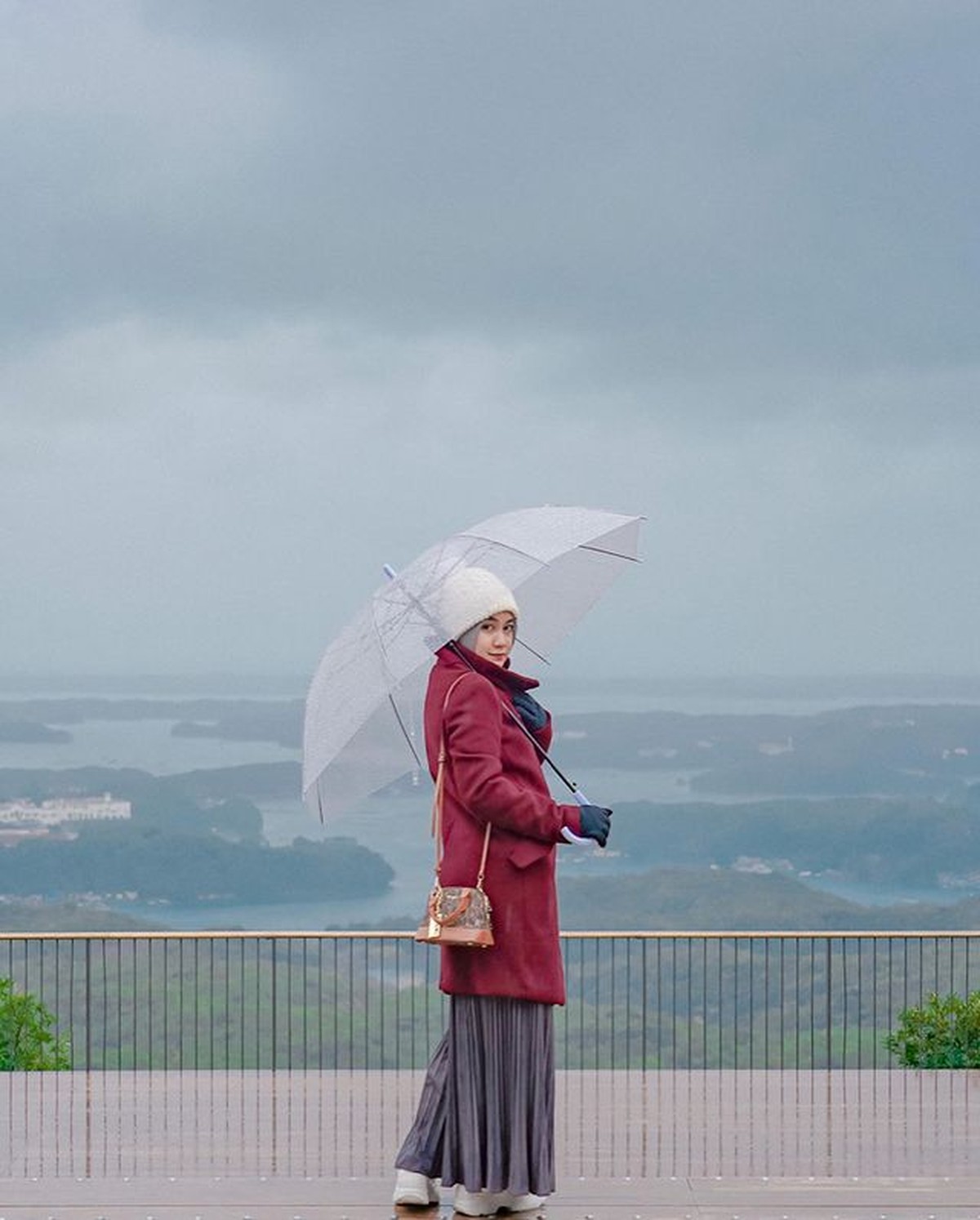 Penampilan Hijab Anisa Rahma mantan anggota girlband Cherrybelle