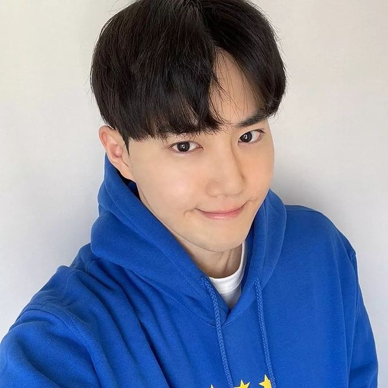Potret Suho EXO Usai Wamil Potret Suho EXO Usai Wamil