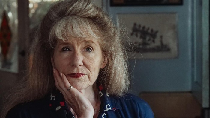 4 Jenis Skincare yang Perlu Disiapkan untuk Usia 50an, Catat Manfaatnya Juga!