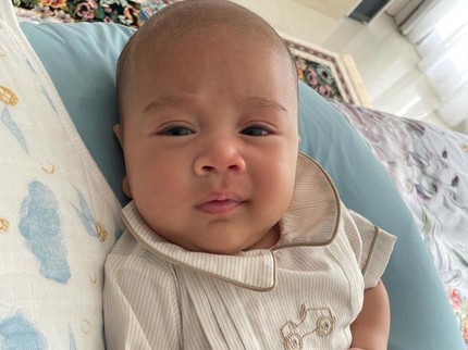 7 Potret Rayyanza Malik Ahmad, Putra Kedua Raffi-Nagita yang Menggemaskan