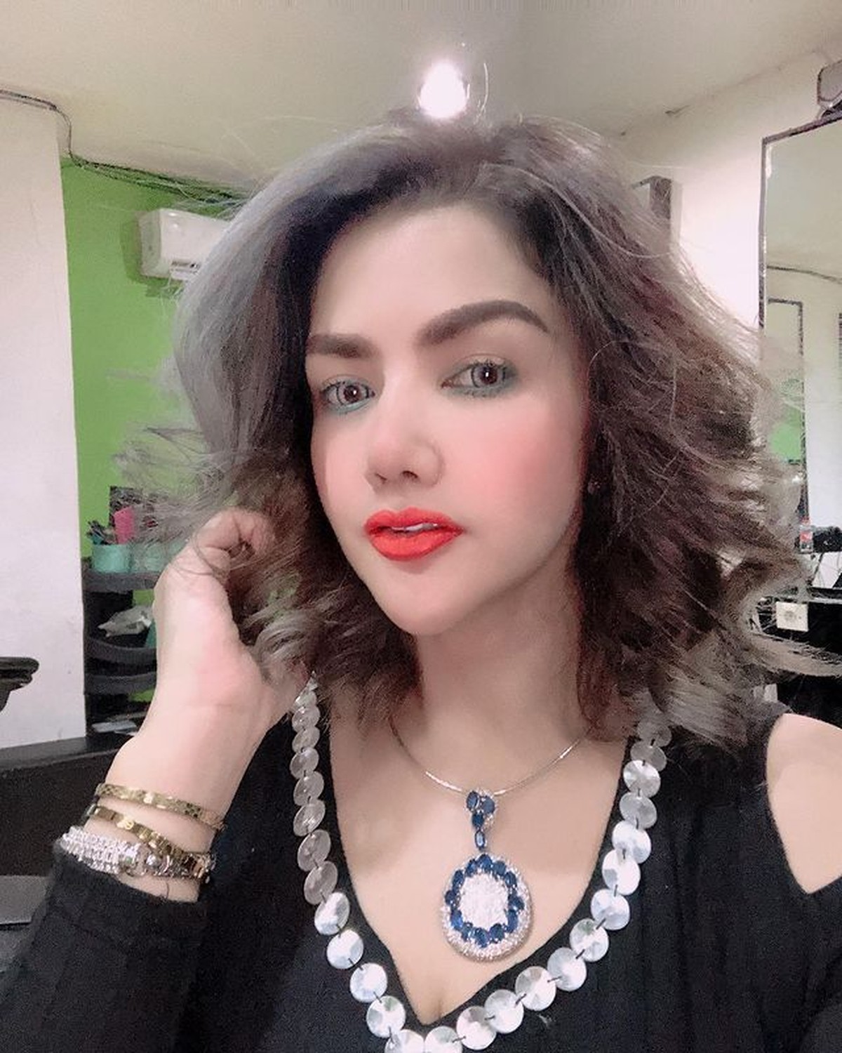 Barbie Kumalasari baru saja melakukan operasi hidung dan habiskan uang sebanyak Rp50 juta&period; Yuk&comma; intip potretnya&excl;