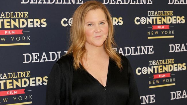 Aktris dan komedian Amy Schumer, Regina Hall, dan Wanda Sykes bakal jadi pembawa acara Academy Awards ke-94 atau Piala Oscar 2022.