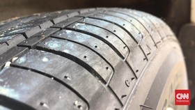 9 Ciri Ban Mobil Perlu Diganti