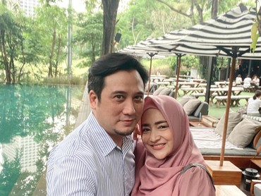 img-title Terpopuler: Cindy Fatikasari & Tengku Firmansyah Pindah Kanada hingga Ucapan Nyepi 2024