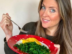 Tiru Diet Victoria Beckham, Netizen Ini Ngaku Rumahnya Bau Amis