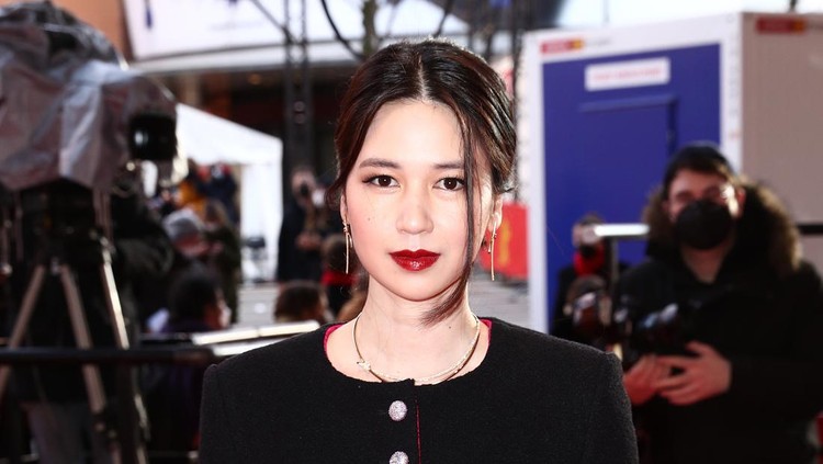 Laura Basuki BERLIN, GERMANY - FEBRUARY 12: Actress Laura Basuki attends the