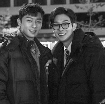 Aktor dan Aktris Korea yang Bersahabat Ini Punya Lawan Main yang Sama, Bahkan 'Bertukar' Pasangan!