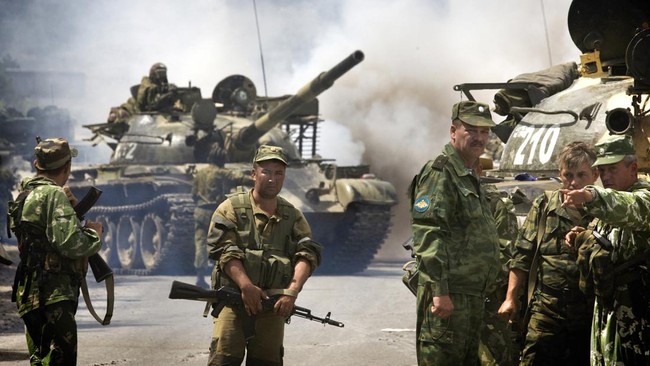 Pengamat menganggap konflik Ukraina vs Rusia akan berdampak pada Indonesia terutama yang kini sedang menjabat sebagai ketua G20.
