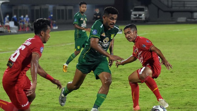 Siaran langsung Liga 1 pada Sabtu (19/2) diwarnai pertandingan Persiraja Banda Aceh vs Persebaya Surabaya dan Persija Jakarta vs Persik Kediri.