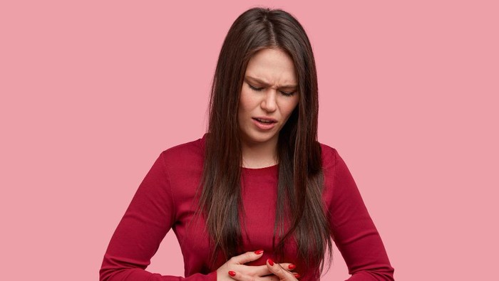 Pernah Mengalami Perut Jadi Mulas Saat Kamu Gugup? Ternyata Ini Penyebabnya!