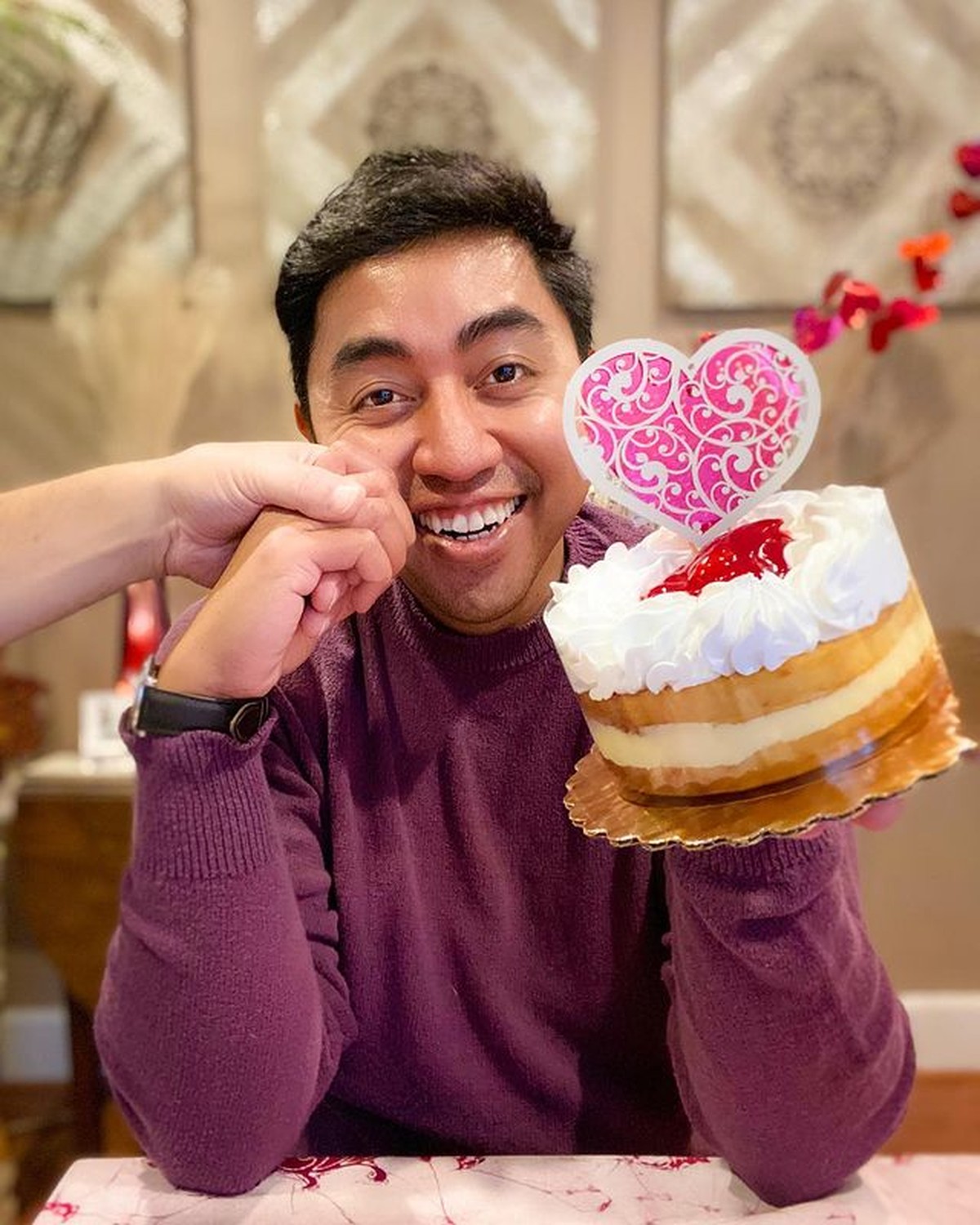 Kia AFI baru-baru ini mengunggah momen rayakan valentine yang jadi sorotan dan perbincangan&period; Yuk&comma; intip potretnya&excl;