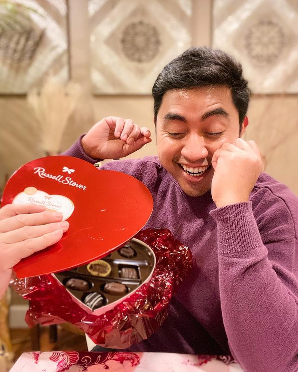 Kia AFI baru-baru ini mengunggah momen rayakan valentine yang jadi sorotan dan perbincangan&period; Yuk&comma; intip potretnya&excl;