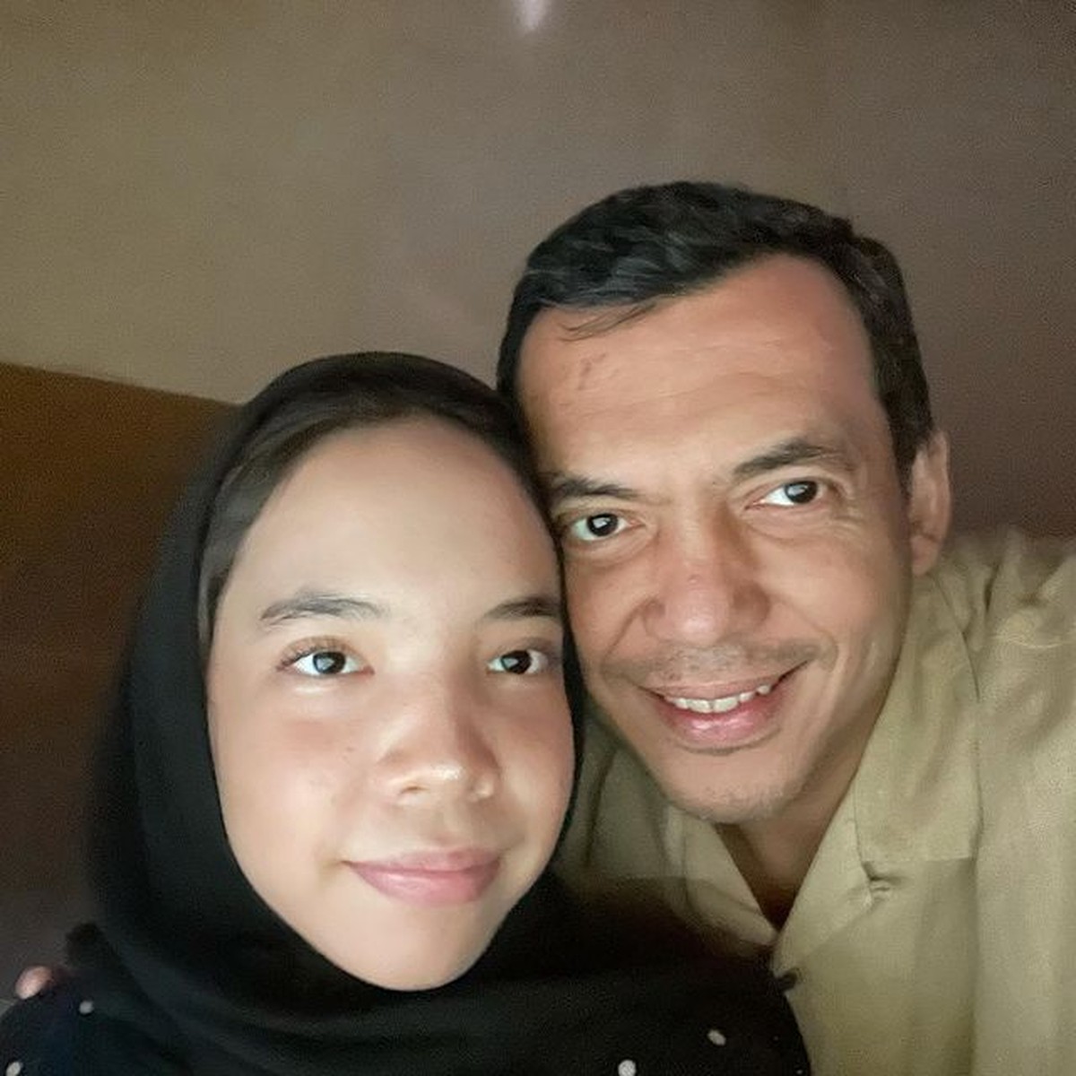 Silmy Karim dirut Krakatau Steel dikaruniai 4 orang anak&comma; penampilan ke-4 anaknya yang sederhana dan bersahaja disorot&period; Yuk&comma; intip&excl;