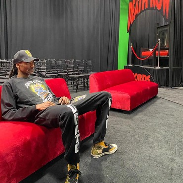 Snoop Dogg Ketahuan Merokok Ganja Sebelum Tampil di Super Bowl 2022
