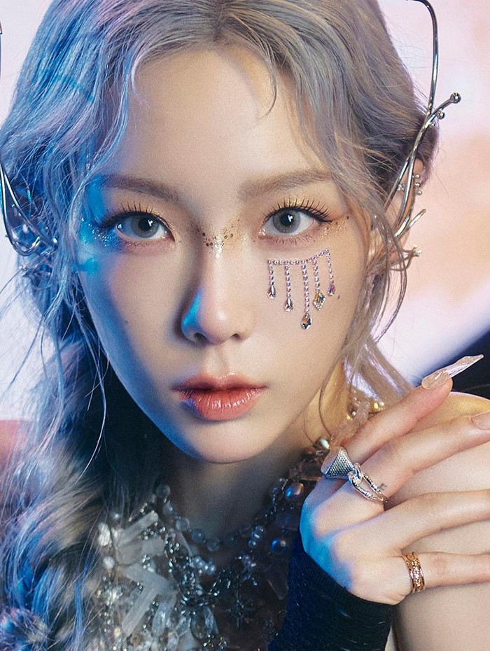 Pada hari Valentine, salah satu anggota girl group 'SNSD' sekaligus sang leader, Taeyeon, resmi melangsungkan comeback-nya sebagai penyanyi solo./ foto: twitter.com/girlsgeneration