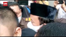 VIDEO: Herry Wirawan Pemerkosa Santriwati Divonis Penjara Sumur Hidup