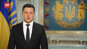 VIDEO: Presiden Ukraina Minta Warga Bersatu Hadapi Invasi Rusia