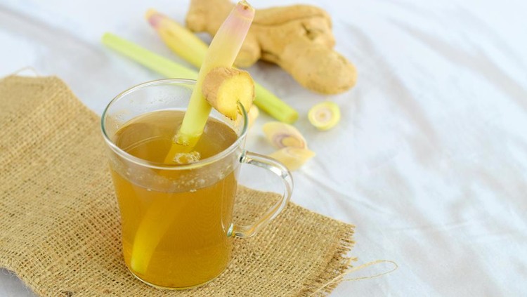 Hot ginger lemongrass tea