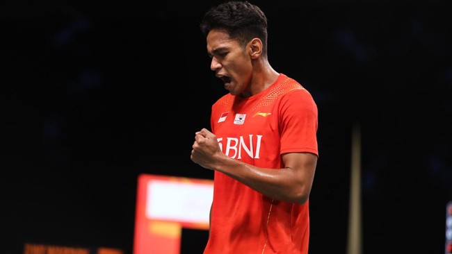 Chico Aura Dwi Wardoyo sukses melaju ke babak perempat final Japan Open 2022 usai hajar wakil Denmark dua gim langsung.