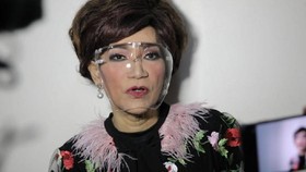 Dorce Gamalama Meninggal Dunia, Keluarga Mulai Kumpul di RS