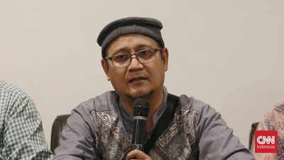 Edy Mulyadi Didakwa Sebar Hoaks 'Kalimantan Tempat Jin Buang Anak'