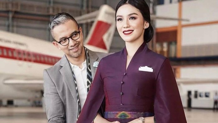 Didiet Maulana Rancang Seragam Awak Kabin Garuda, Intip Pesona Desainnya!