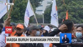 VIDEO: Massa Buruh Suarakan Protes