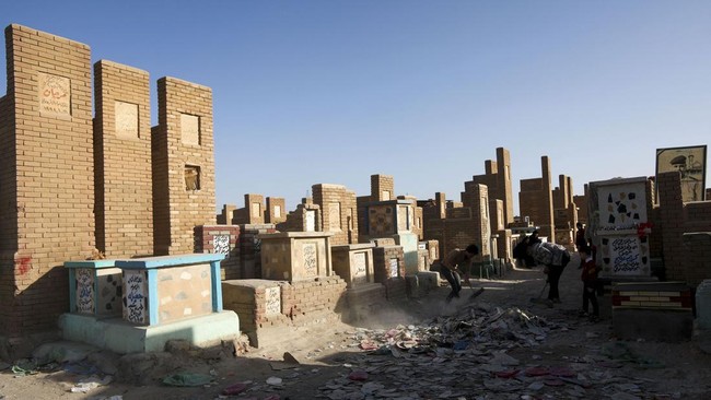 FOTO: Mengunjungi Tempat Suci Imam Mahdi di Tengah Lembah Damai Irak